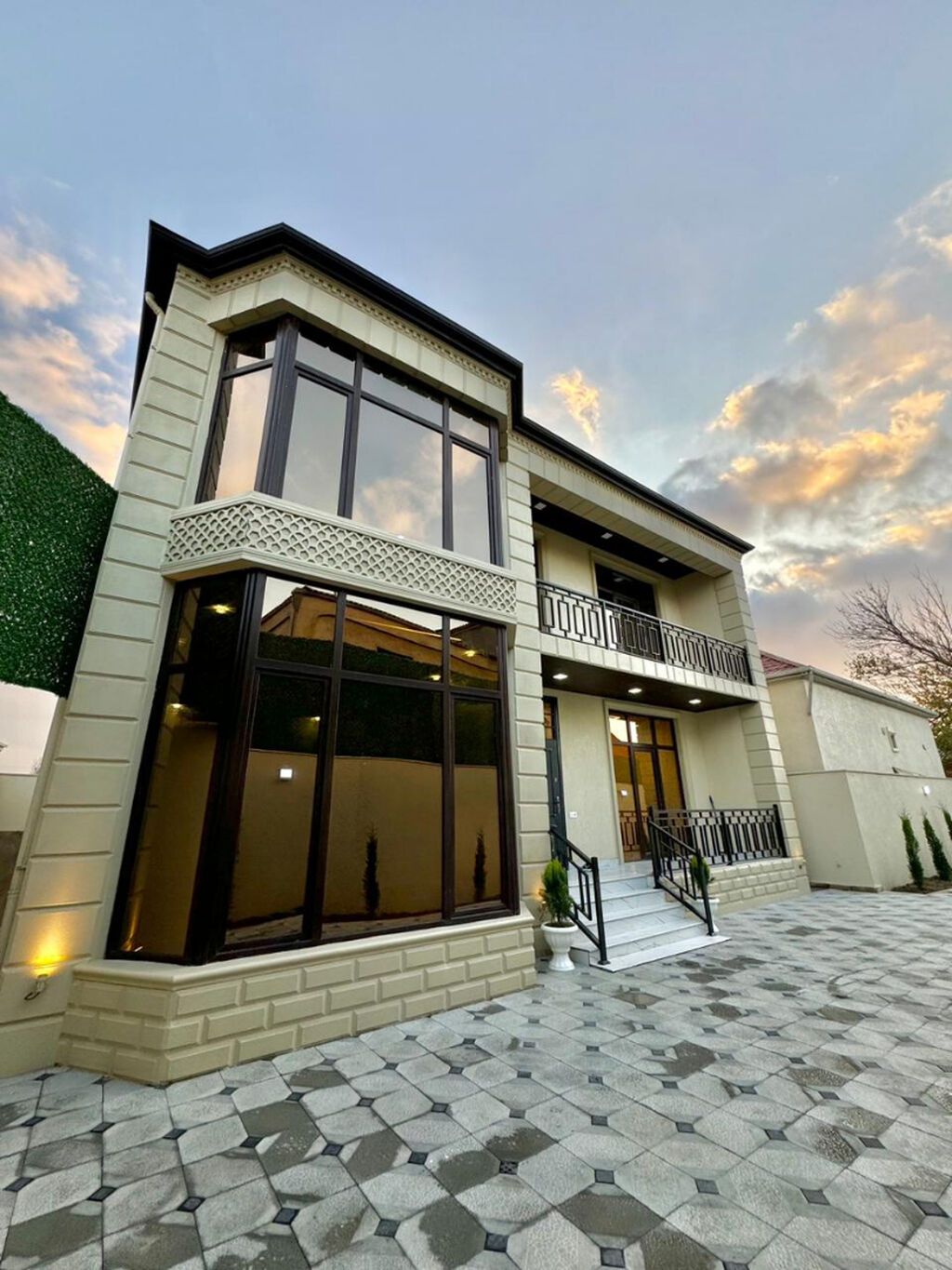 Həyət evi, 5 otaqlı, 220 m², satılır, Bakı — 2