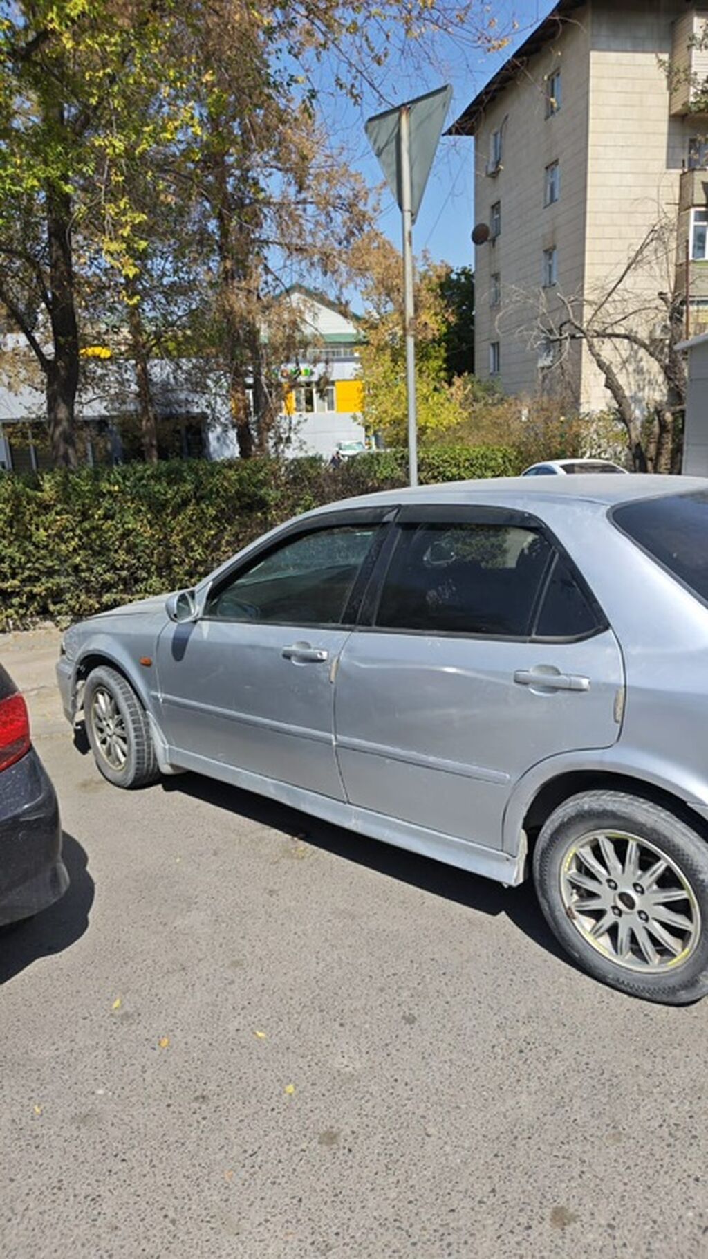 Honda Accord: 2000 г., 2 л, Автомат, Бензин: фото 2