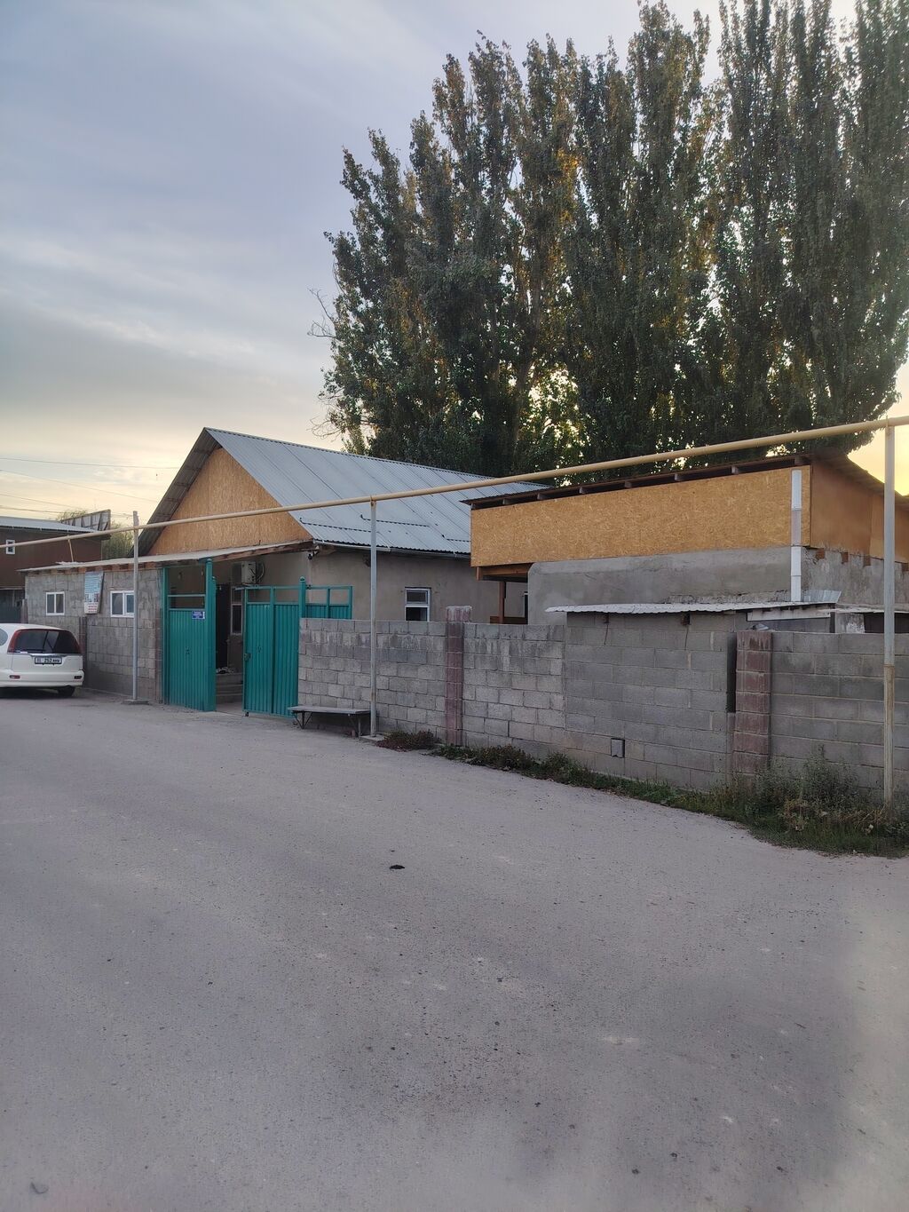 4 комнаты, 120 м², 4 соток, Бишкек, Кудайберген авторынок Собственник: фото 2