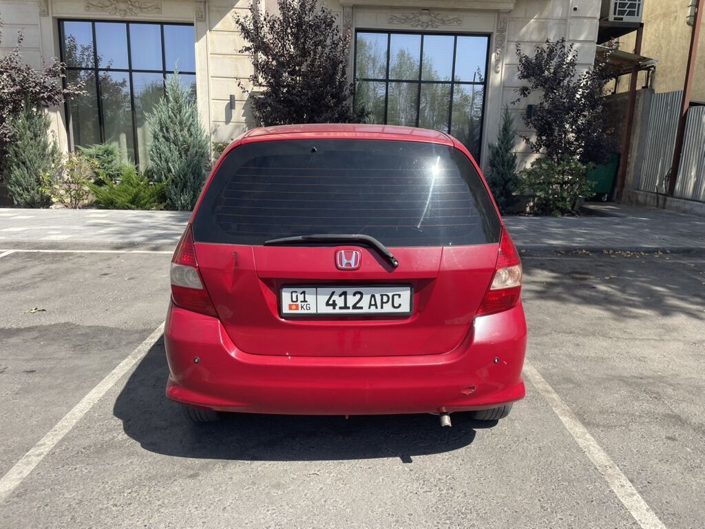 Honda Fit: 2007 г., 1.3 л, Автомат, Бензин, Хэтчбэк: фото 5