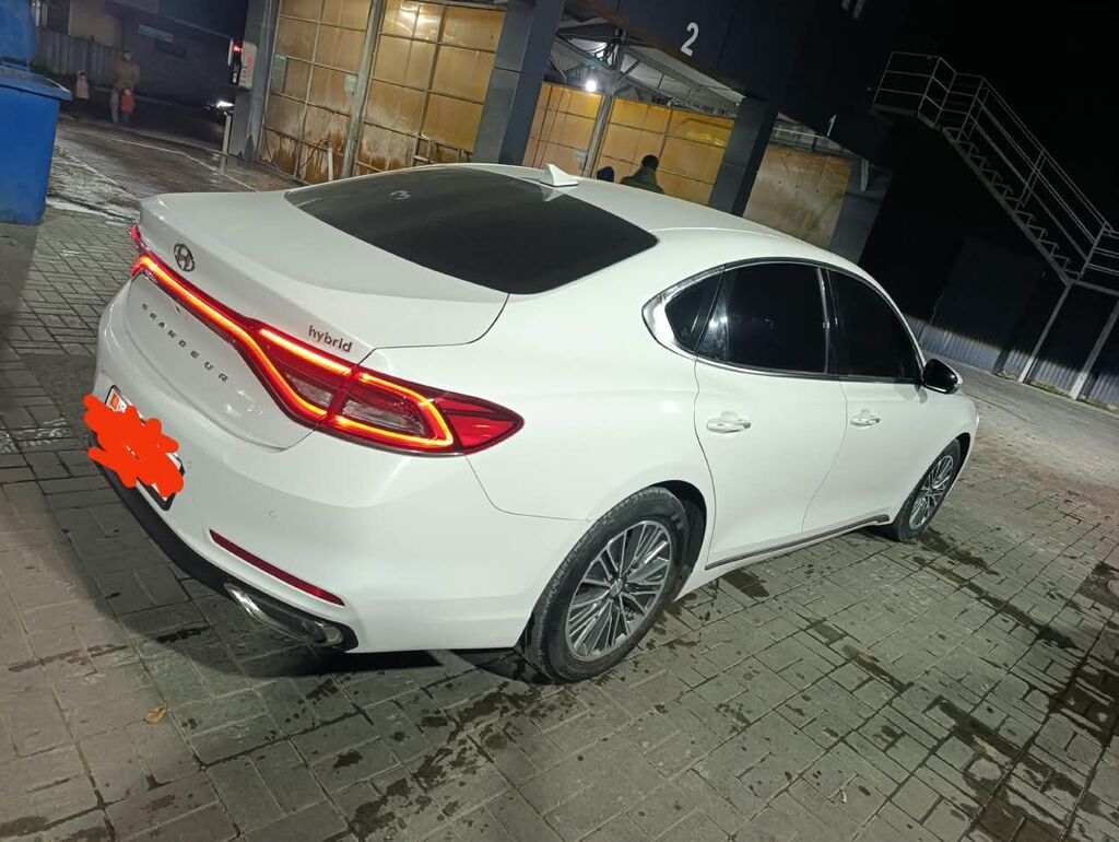 Hyundai Grandeur: 2018 г., 2.4 л, Автомат, Гибрид, Седан: фото 5