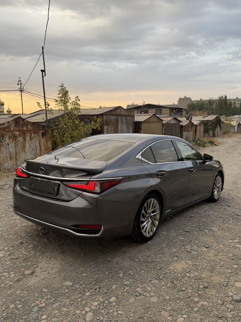 Lexus ES: 2021 г., 2.5 л, Вариатор, Гибрид, Седан: фото 3