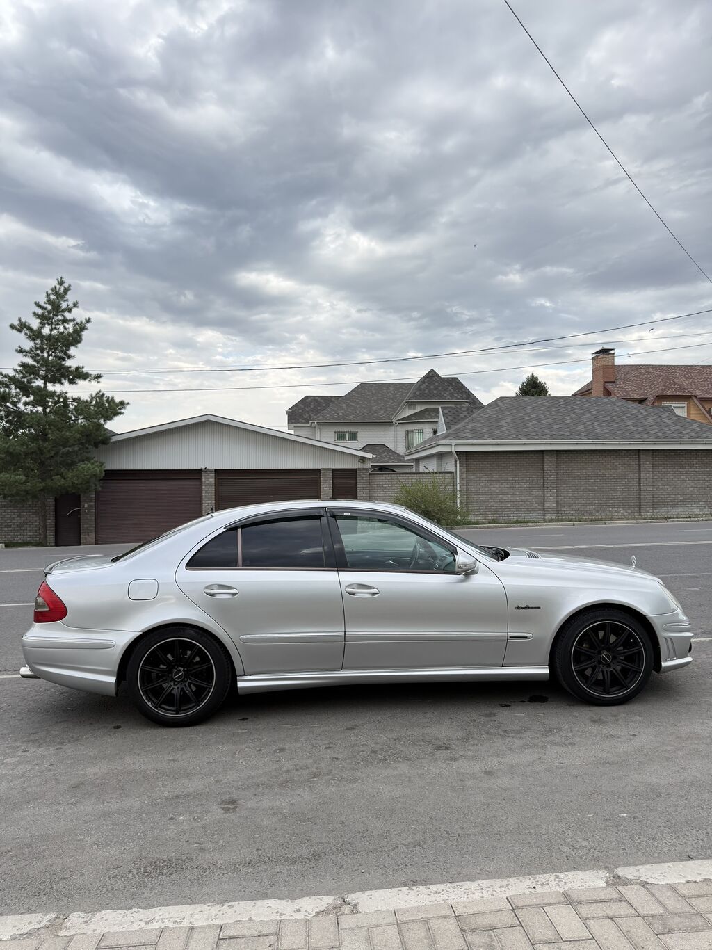 Mercedes-Benz E-Class: 2002 г., 5 л, Автомат, Бензин, Седан: фото 6