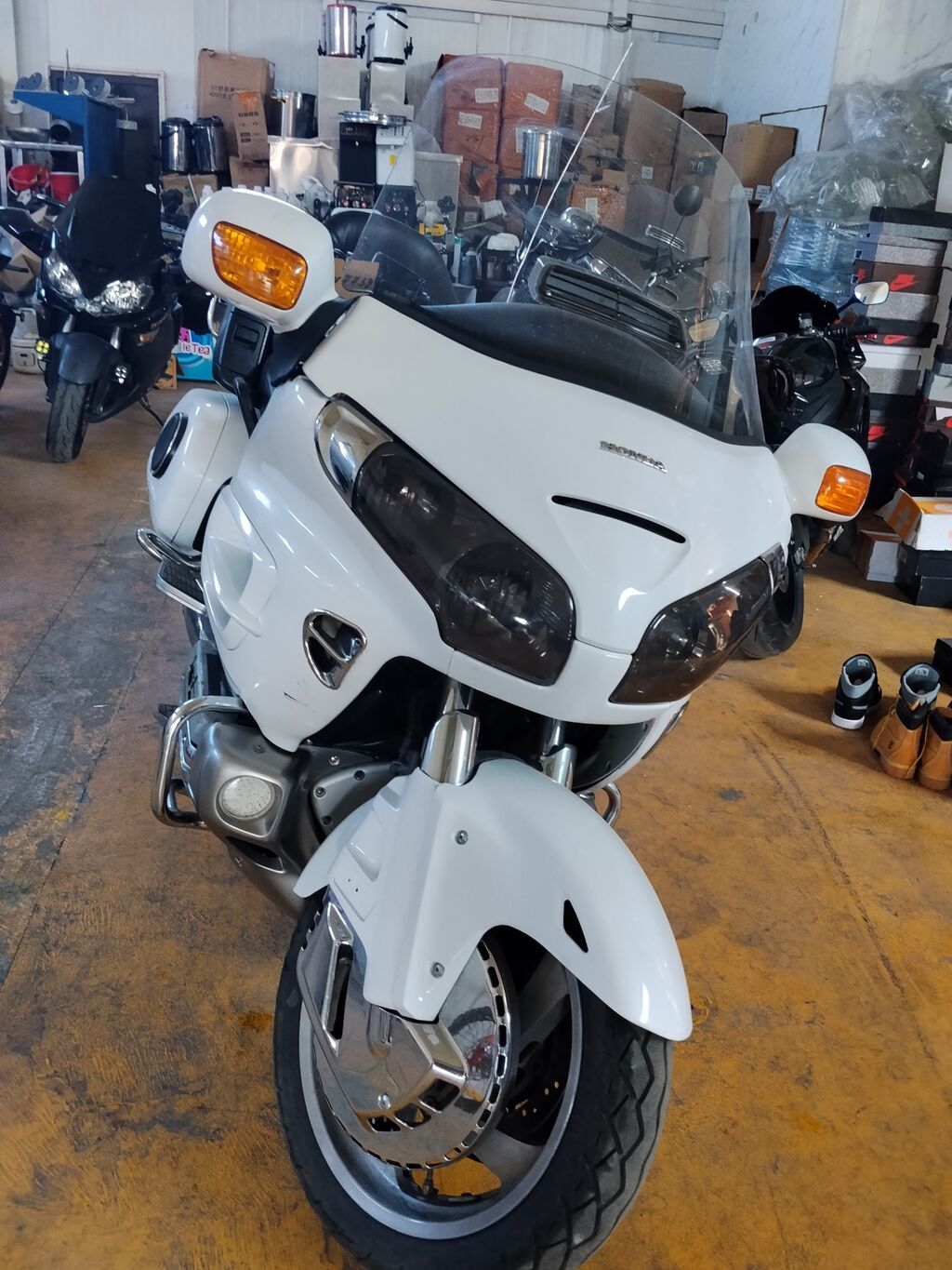 Honda Gold Wing GL1800, туристический мотоцикл класса люкс. Основные: фото 2