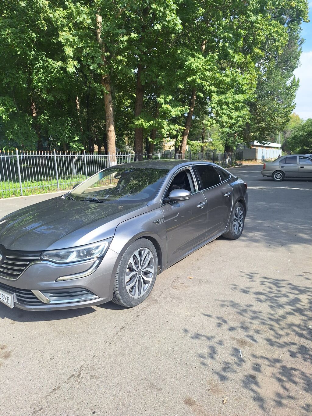 Renault SM6: 2017 г., 2 л, Автомат, Бензин, Седан: фото 3