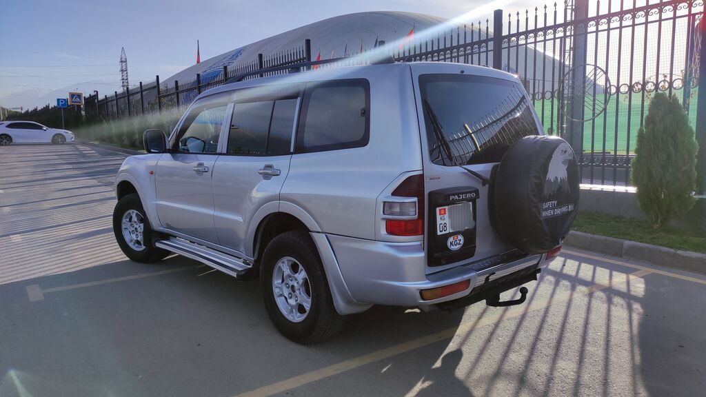 Mitsubishi Pajero: 2002 г., 2.5 л, Механика, Дизель, Внедорожник: фото 3