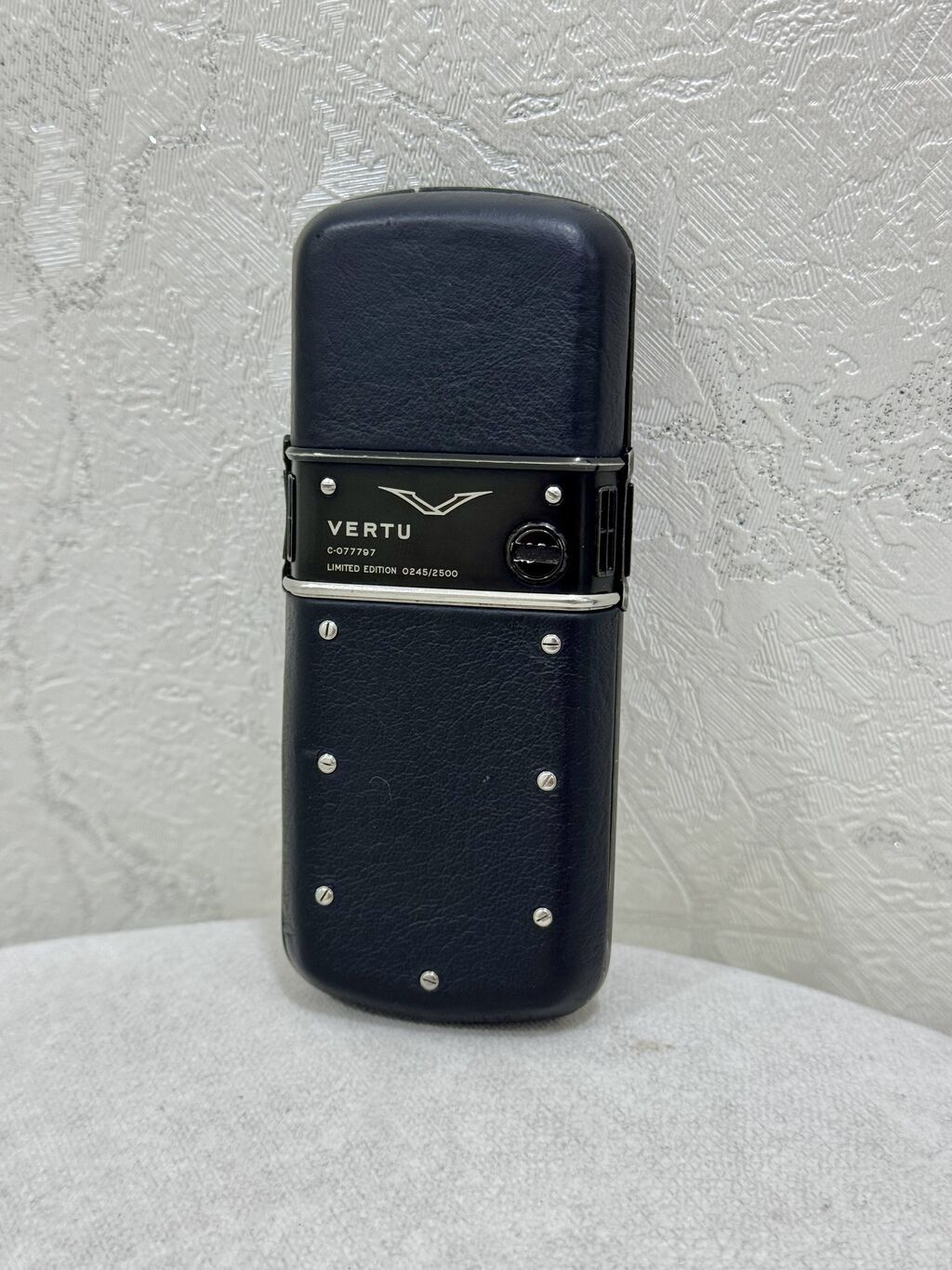 Vertu Constellation, Б/у, < 2 ГБ, цвет - Черный, 1 SIM: фото 3