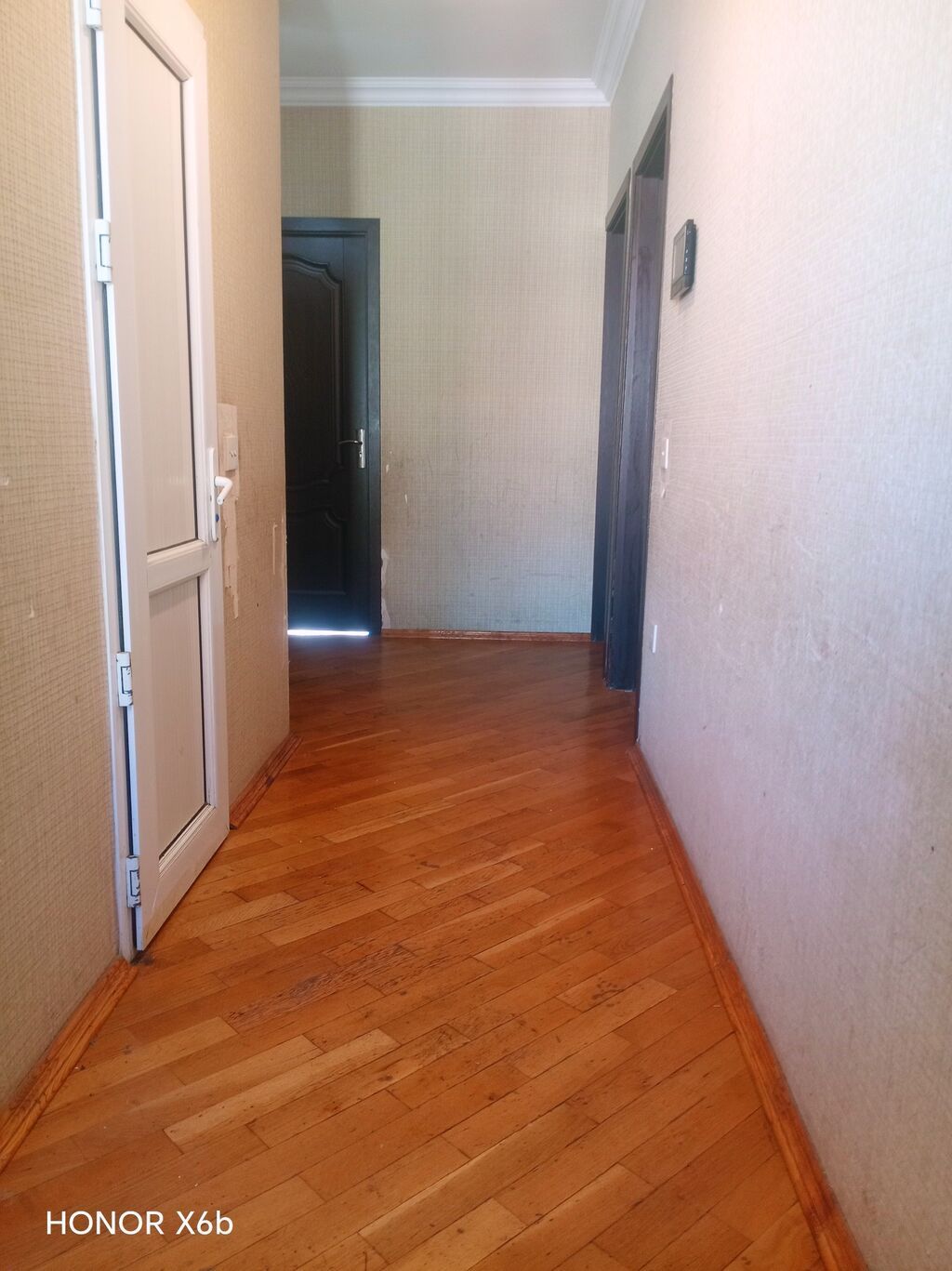 Bakı, Köhnə Günəşli, 3 otaqlı, Köhnə tikili, m. Həzi Aslanov, 75 kv. m