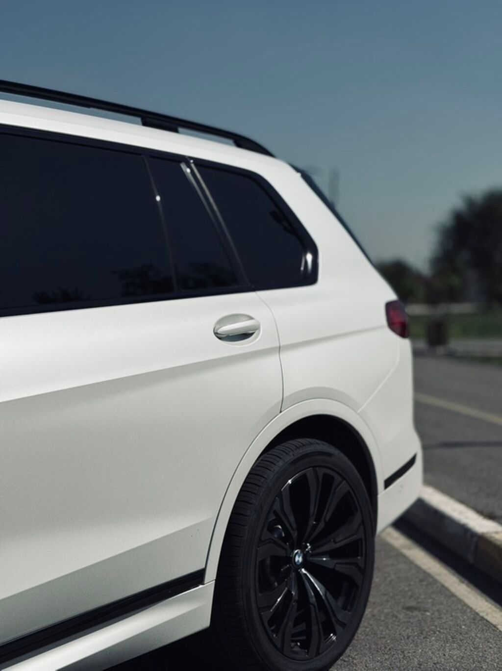 BMW X7: 2020 г., 3 л, Автомат, Бензин, Кроссовер: фото 3