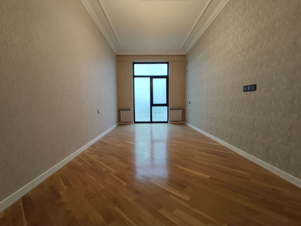 3 otaqlı, Yeni tikili, 138 kv. m