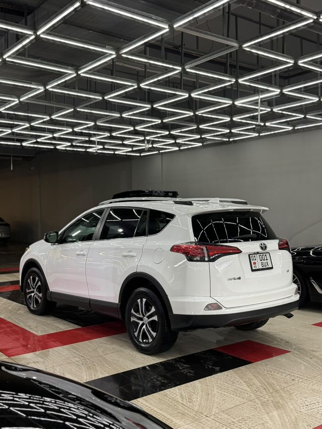 Toyota RAV4: 2015 г., 2.5 л, Автомат, Бензин, Кроссовер: фото 7