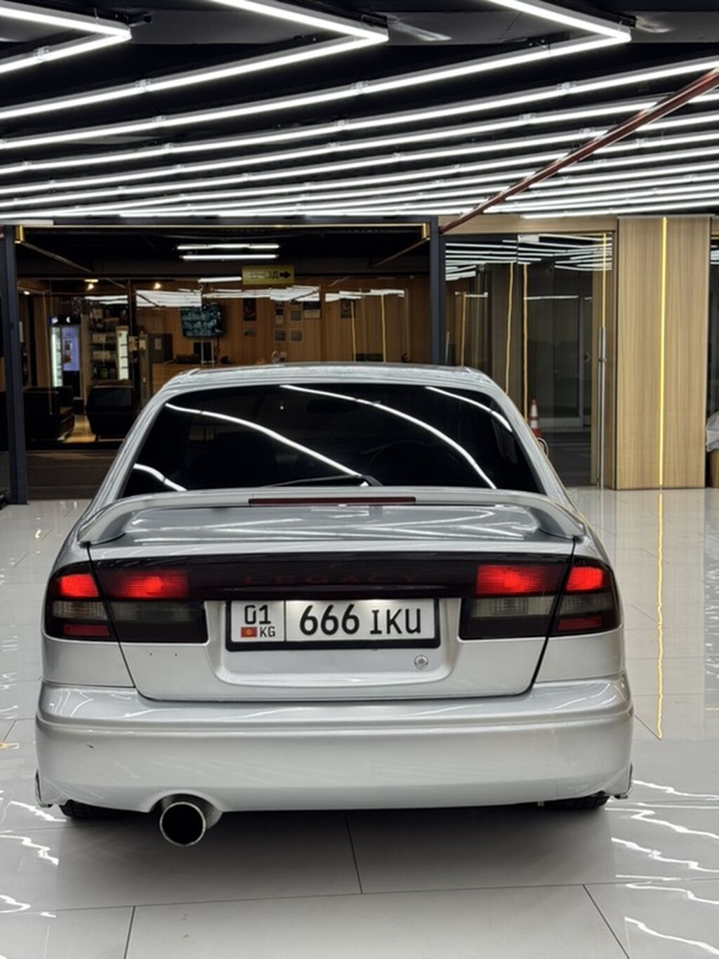 Subaru Legacy: 2002 г., Бензин, Седан: фото 3
