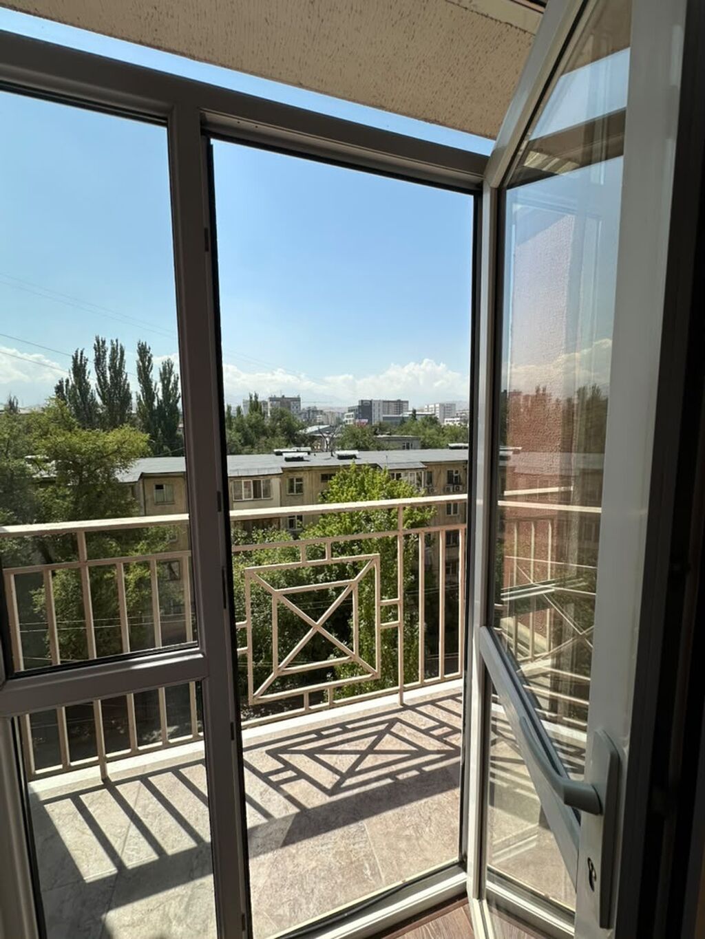 3 комнаты, 93 м², 4 мкр Элитка, 5 этаж, Свежий ремонт: фото 7