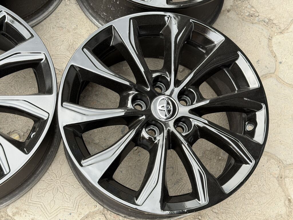 Литые Диски R 17 Toyota, Комплект, отверстий - 5, Б/у: фото 8