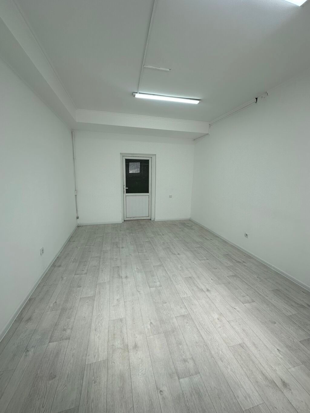 Аренда офисов, 23 м², В жилом комплексе, С отдельным входом, С отдельным сан узлом, С юридическим адресом
