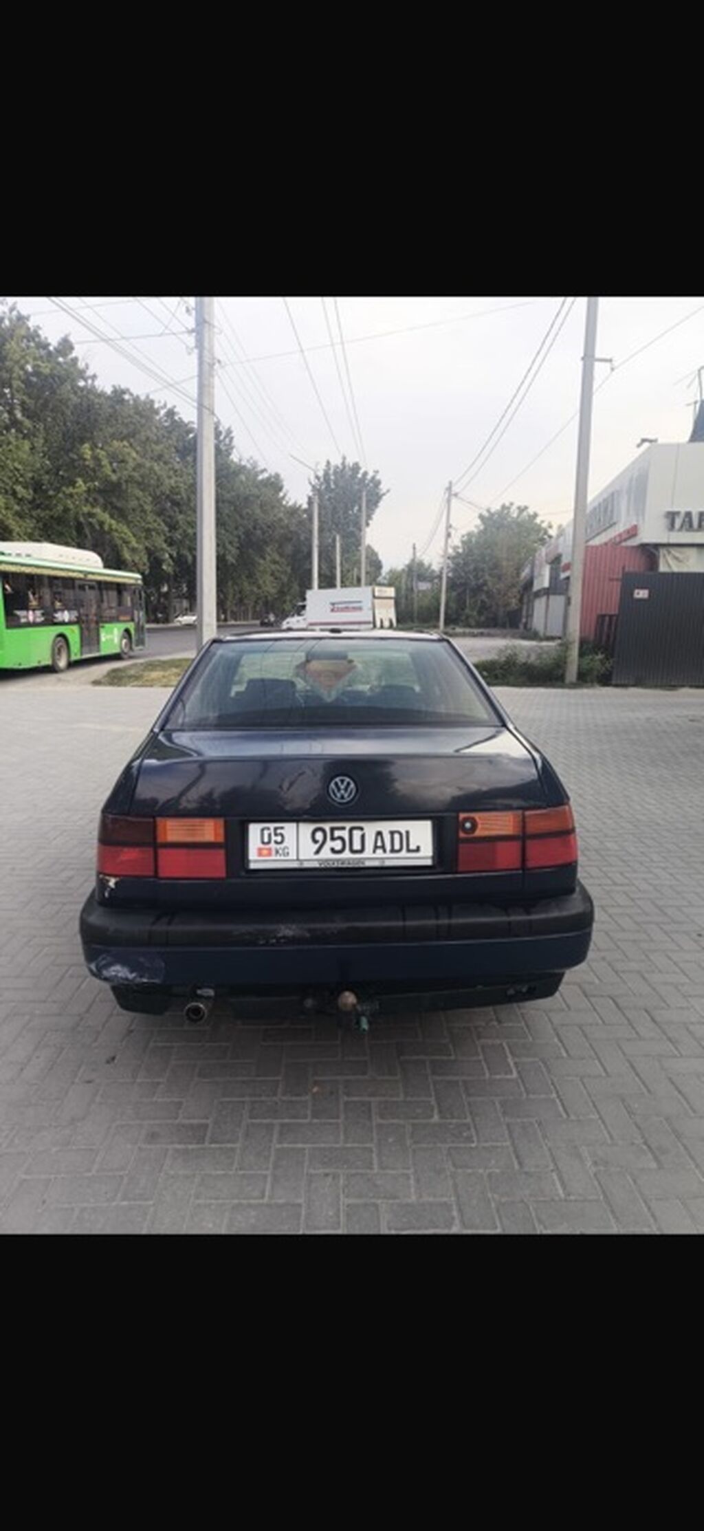 Volkswagen Vento: 1993 г., Механика, Бензин, Седан: фото 2