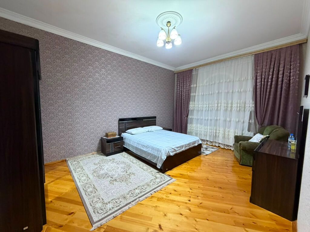 Qaraçuxur qəs. 5 otaqlı, 201 kv. m, Kredit yoxdur, Yeni təmirli