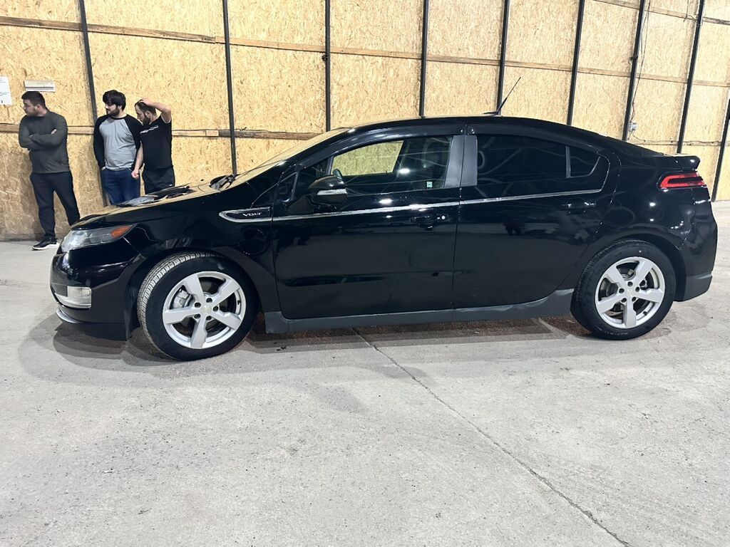 Chevrolet Volt: 2014 г., 1.4 л, Автомат, Гибрид, Хэтчбэк: фото 2