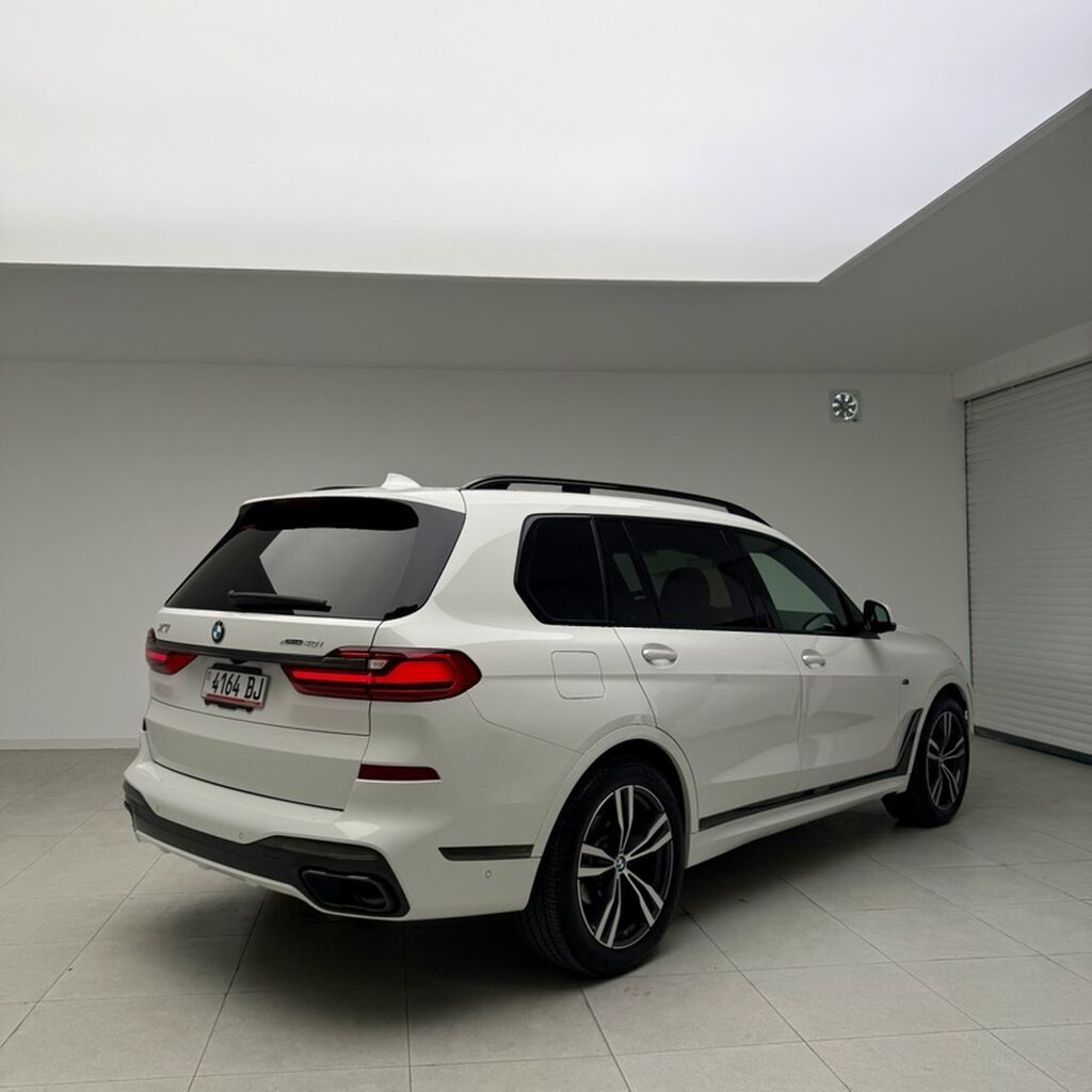 BMW X7: 2020 г., 3 л, Автомат, Бензин, Внедорожник: фото 4