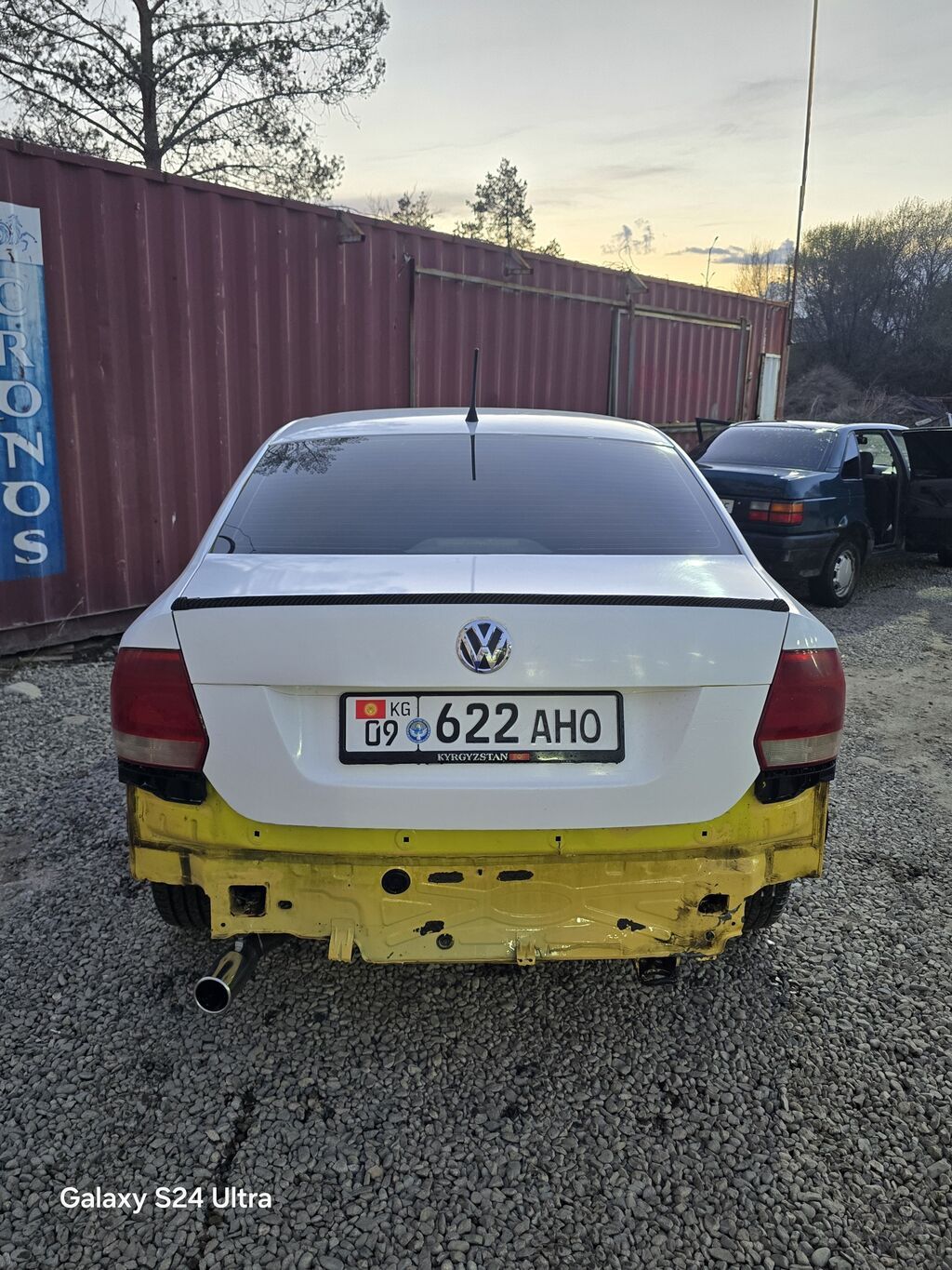 Volkswagen Polo: 2015 г., 1.6 л, Механика, Бензин, Седан: фото 3