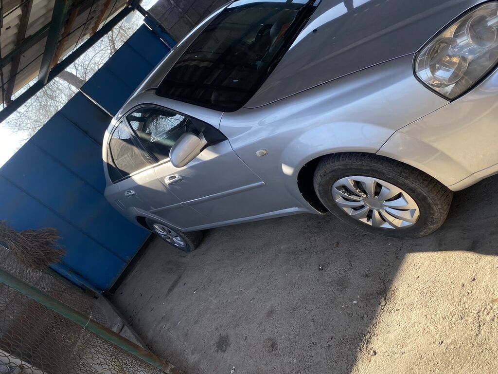 Chevrolet Lacetti: 2006 г., 1.6 л, Механика, Седан: фото 2