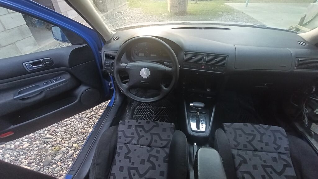 Volkswagen Golf: 1998 г., 1.8 л, Автомат, Бензин, Хэтчбэк: фото 5