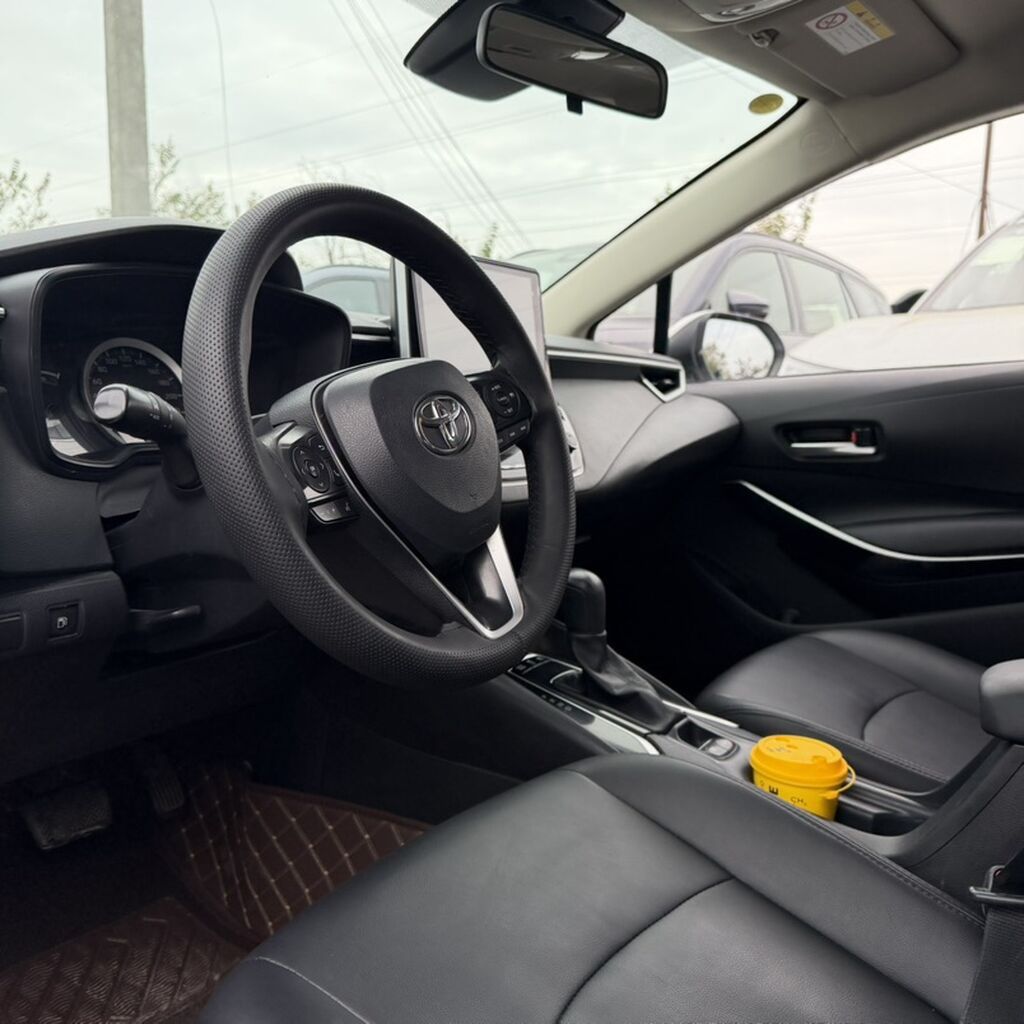 Toyota Corolla: 2022 г., Гибрид, Седан: фото 5