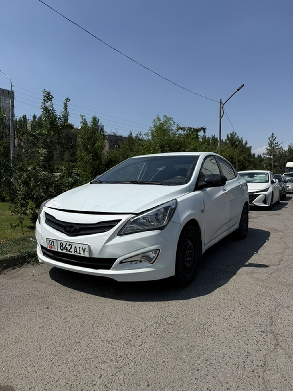 Hyundai Accent: 2015 г., 1.4 л, Механика, Бензин, Седан: фото 3