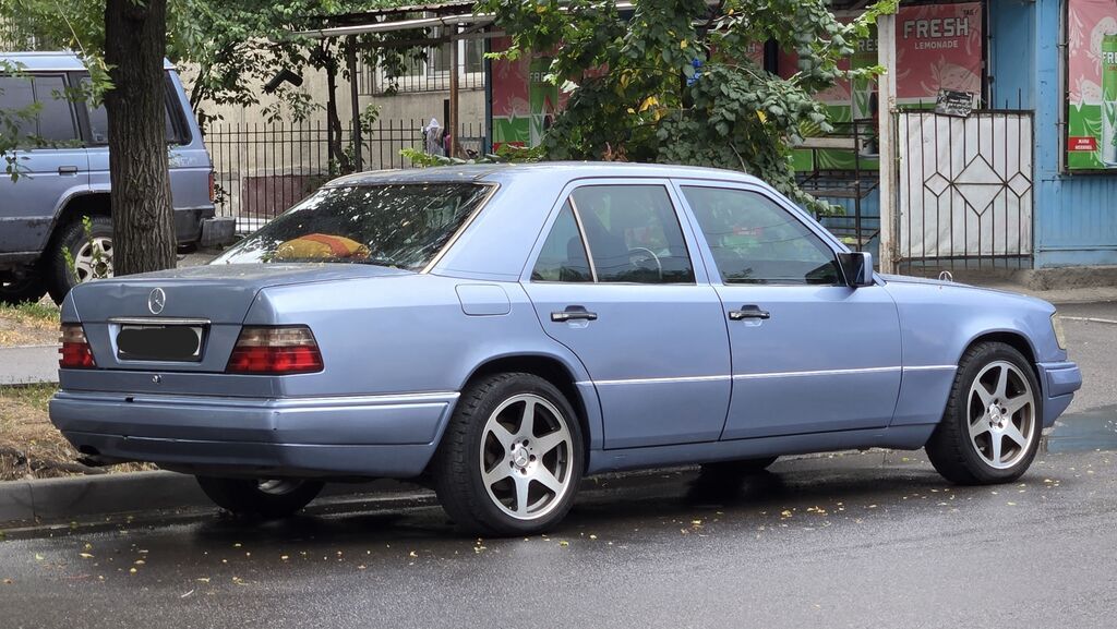 Mercedes-Benz W124: 1993 г., 2.8 л, Автомат, Бензин, Седан: фото 2