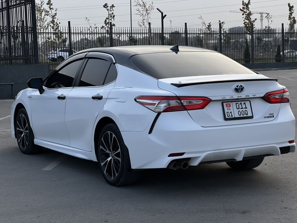 Toyota Camry: 2024 г., Автомат, Гибрид, Седан: фото 5