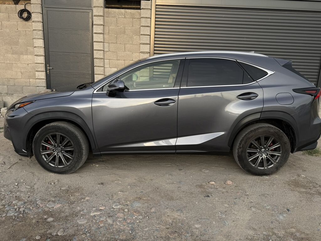 Lexus NX: 2019 г., 2 л, Автомат, Бензин, Кроссовер: фото 3