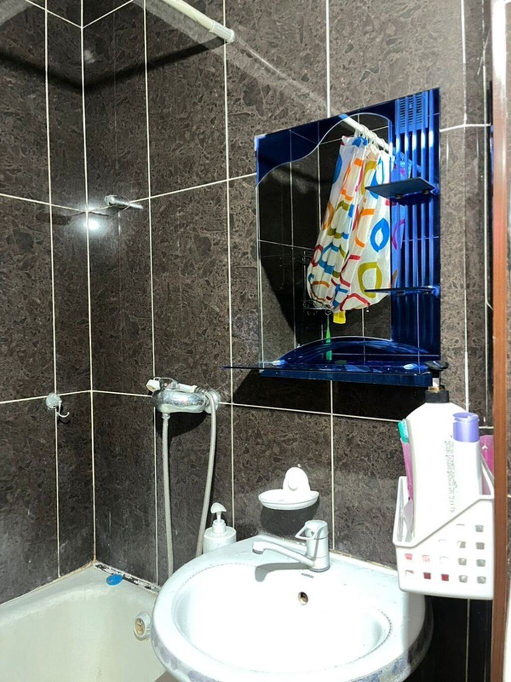 3 комнаты, 62 м², Аламединский рынок / базар 105 серия, 5 этаж, Косметический ремонт: фото 4