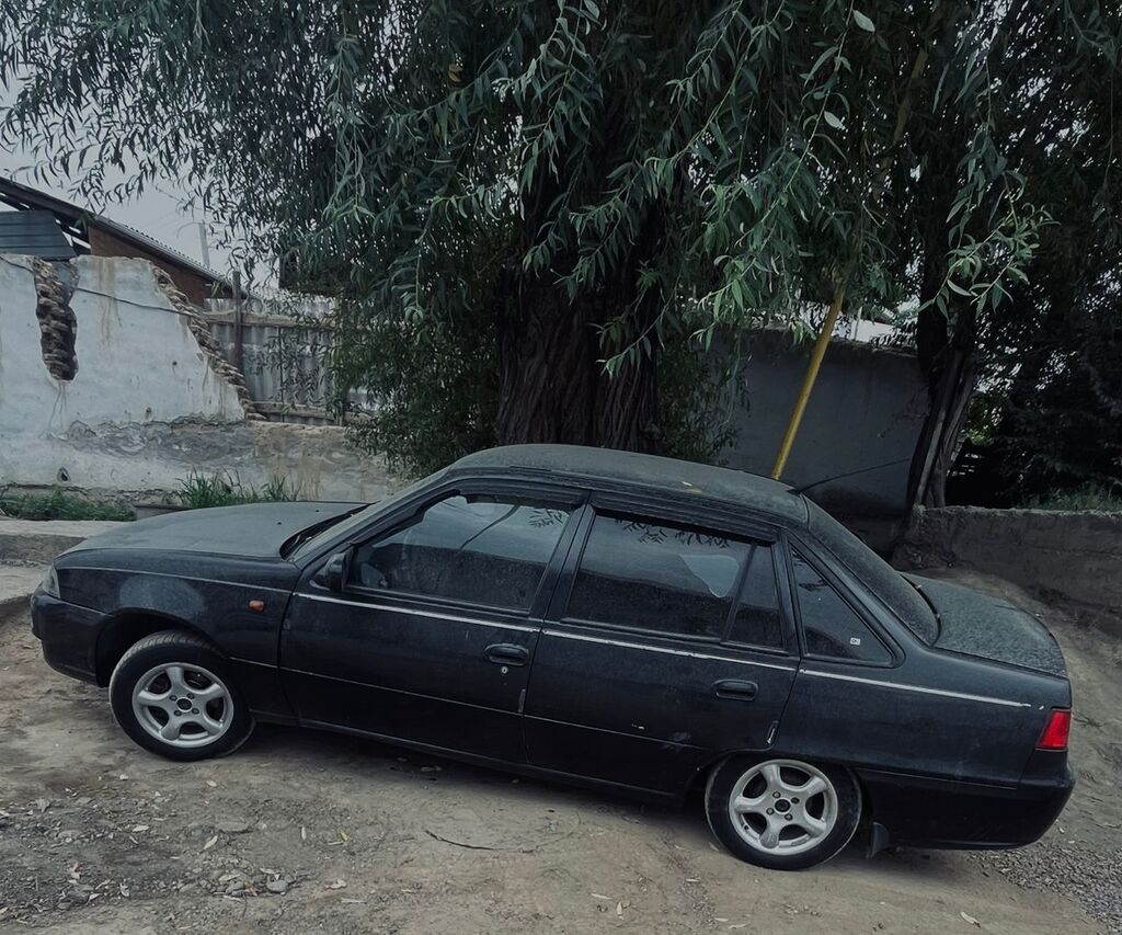 Daewoo Nexia: 2008 г., 1.6 л, Механика, Бензин, Седан: фото 3