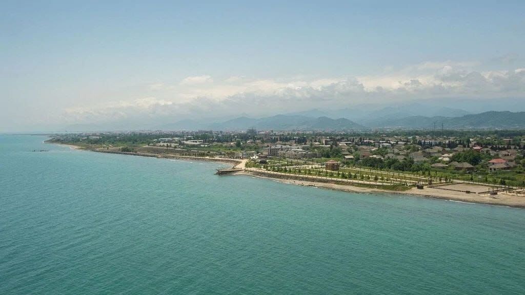 120 kv. m, 3 otaqlı, Hovuzsuz, Artezian quyusu, İnternet, Su