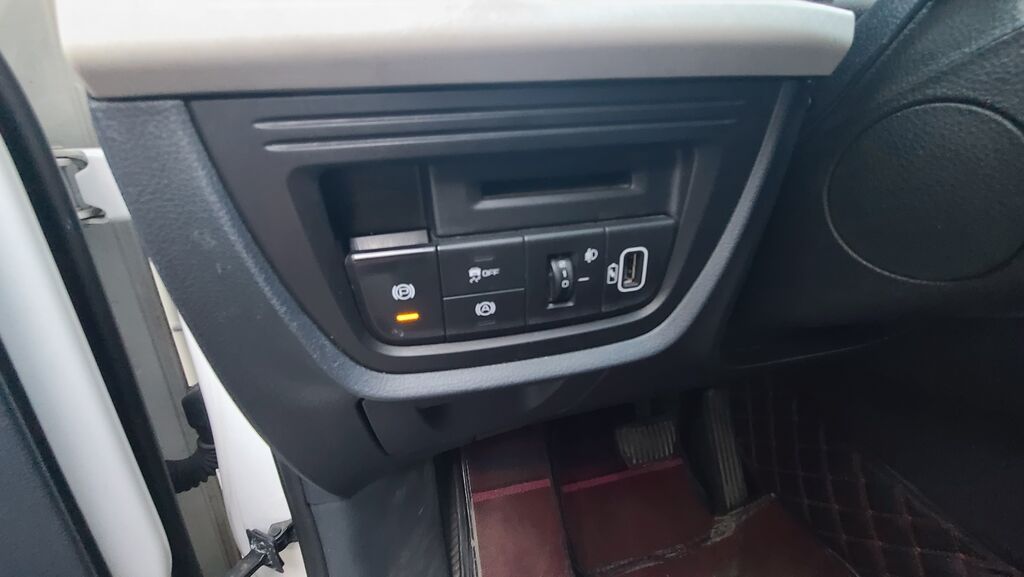 Microcar : 2023 г., 0.1 л, Автомат, Электромобиль, Минивэн: фото 4