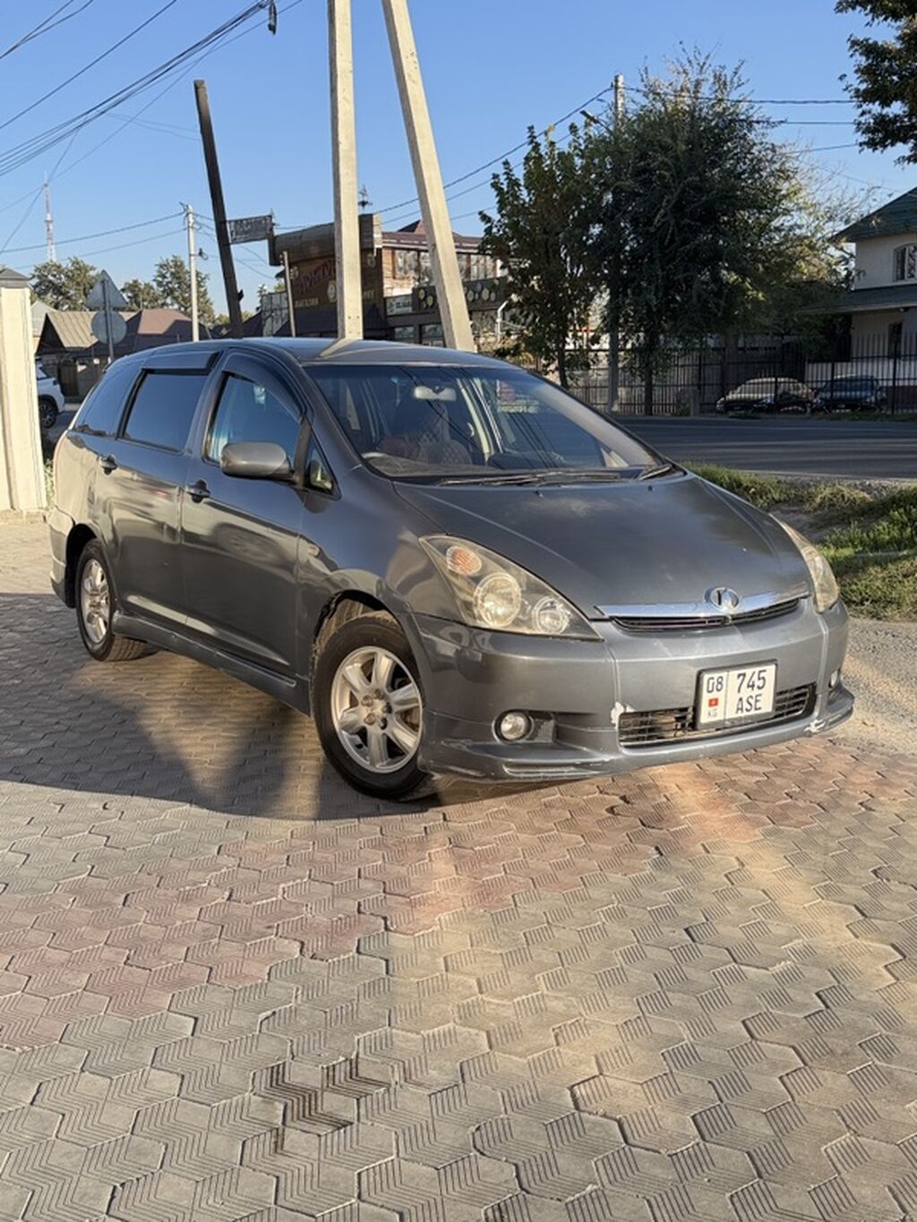 Toyota WISH: 2003 г., 1.8 л, Автомат, Газ, Минивэн: фото 2
