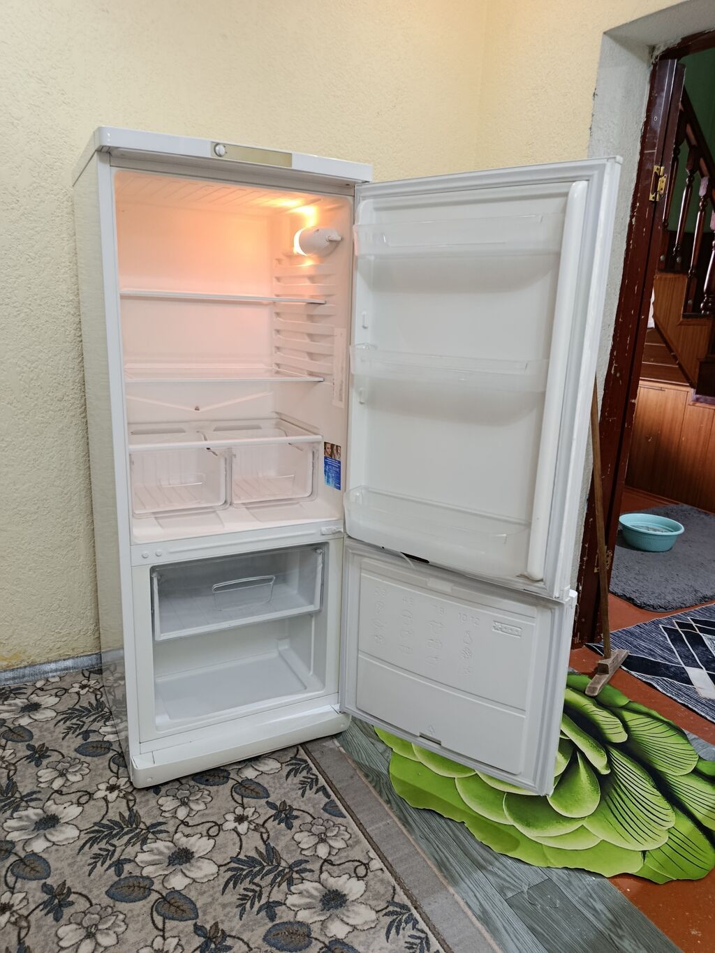 Холодильник Indesit, Б/у, Двухкамерный, De frost (капельный), 60 * 155 * 60: фото 7