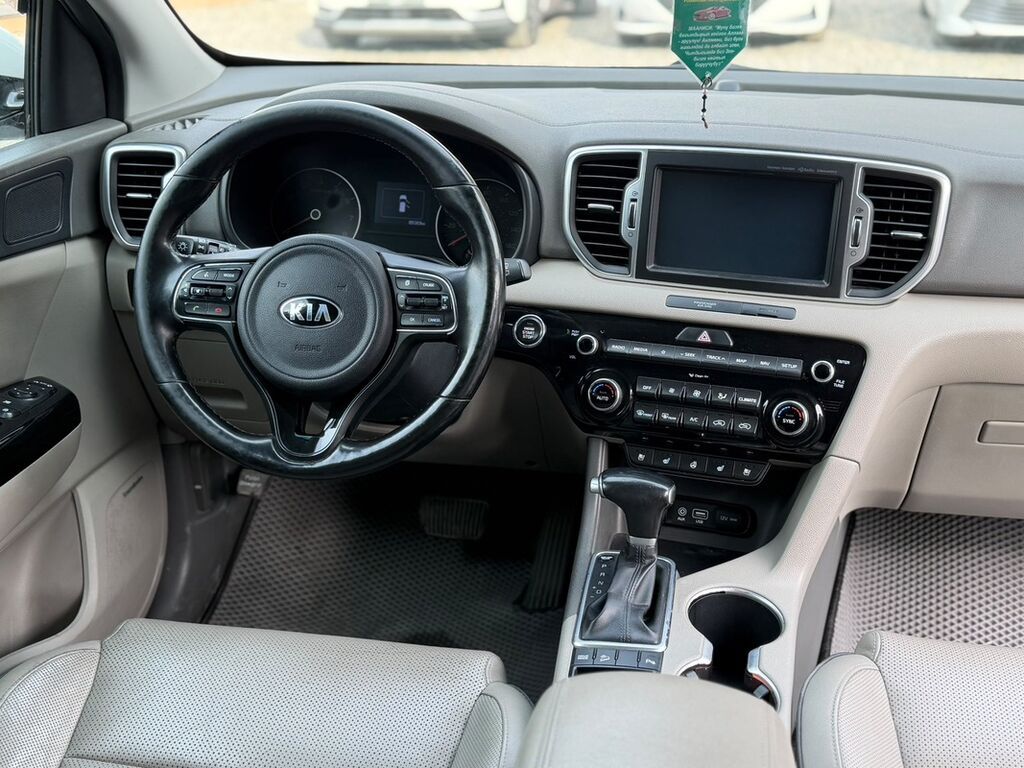 Kia Sportage: 2018 г., 2.4 л, Автомат, Бензин, Кроссовер: фото 6
