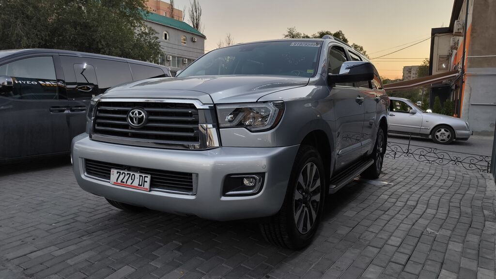 Toyota Sequoia: 2020 г.: фото 4