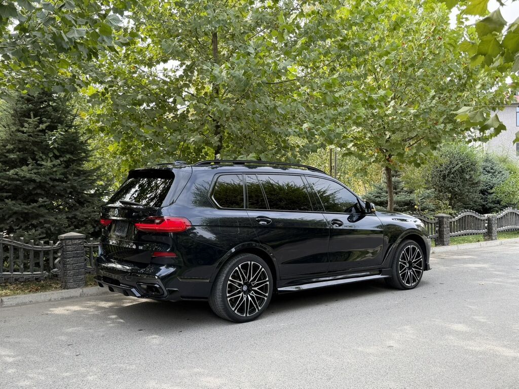 BMW X7: 2019 г., 4.4 л, Автомат, Бензин, Внедорожник: фото 2