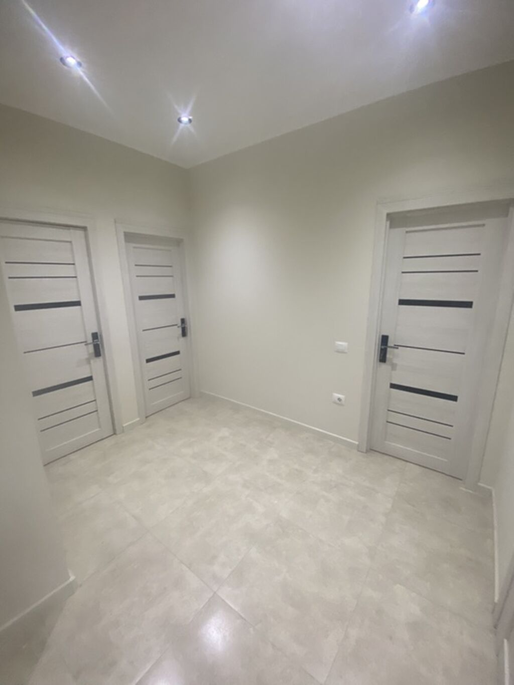 3 otaqlı mənzil – geniş mətbəx və işıqlı otaqlar - Plan: 3 ayrı otaq