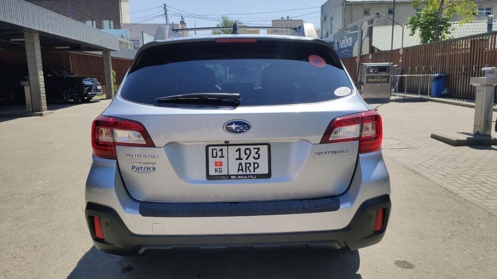 Subaru Outback: 2018 г., 2.5 л, Вариатор, Бензин, Универсал: фото 2