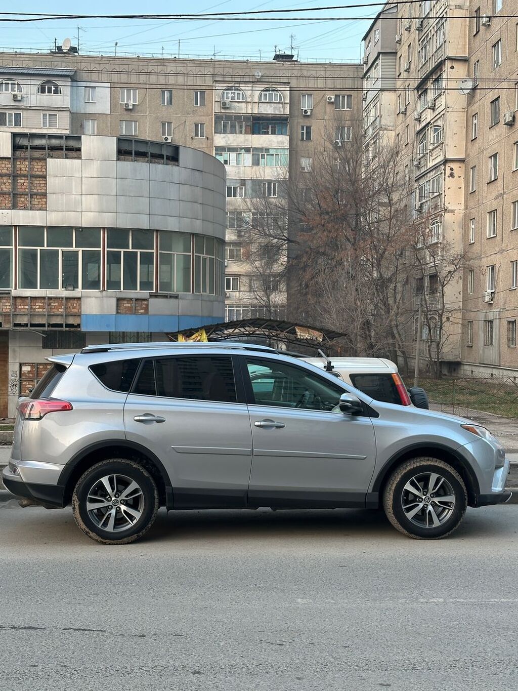 Toyota RAV4: 2017 г., 2.5 л, Автомат, Бензин, Кроссовер: фото 7