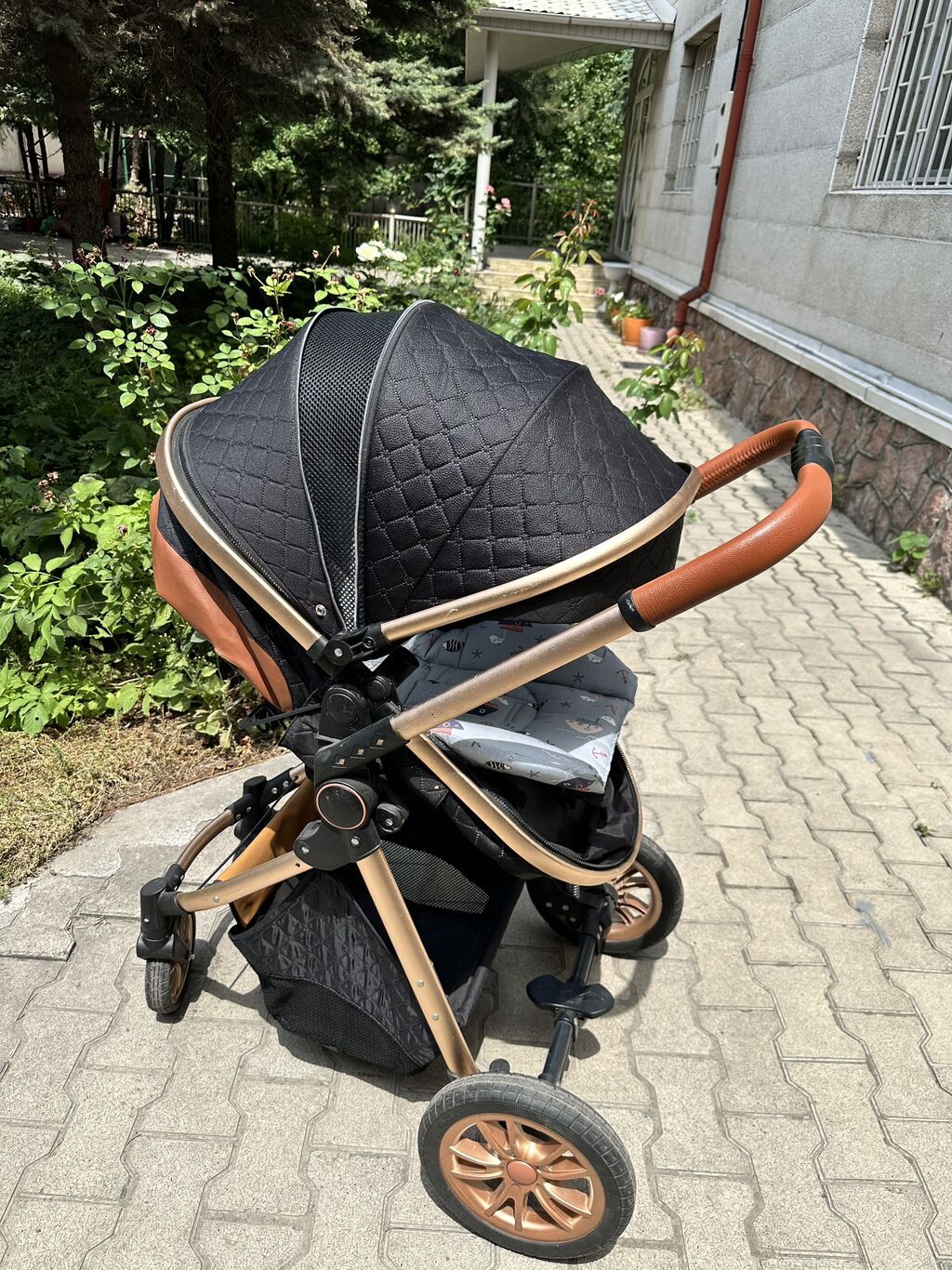 Продаю коляску в отличном состоянии зима лето амартизация и колеса: фото 7