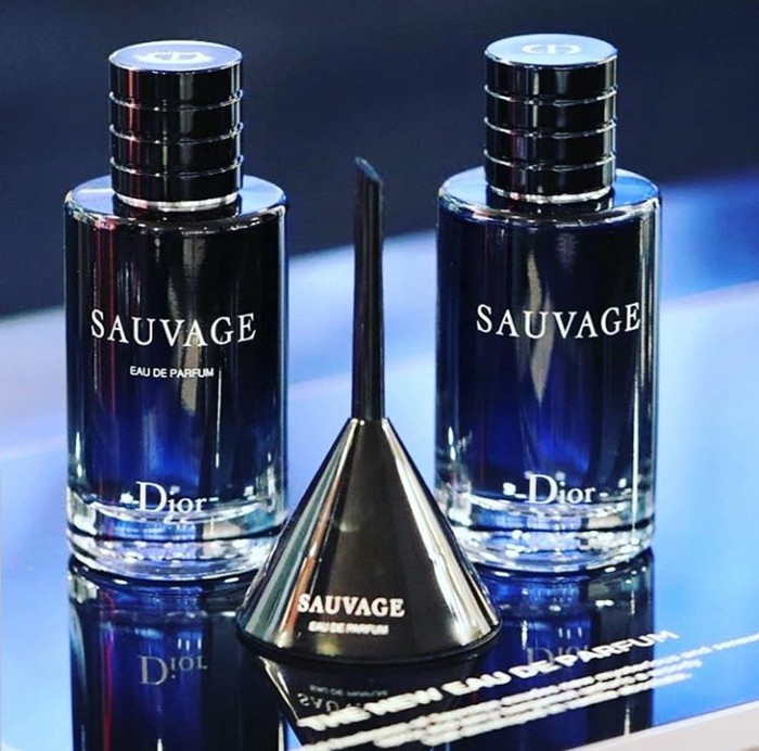 Мода, красота и здоровье: Духи Sauvage 250 сом с доставкой занг занед на lalafo.tj Духи Sauvage 250 сом с доставкой занг занед в Душанбе
