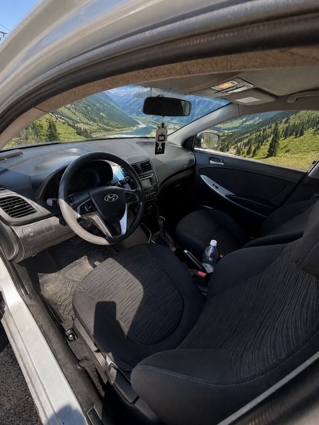 Hyundai Solaris: 2015 г., 1.6 л, Автомат, Бензин, Седан: фото 4