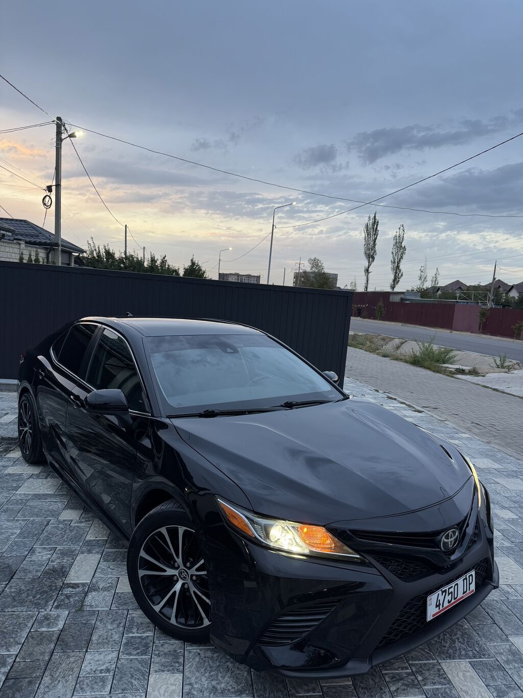 Toyota Camry: 2020 г., 2.5 л, Автомат, Бензин, Седан: фото 5
