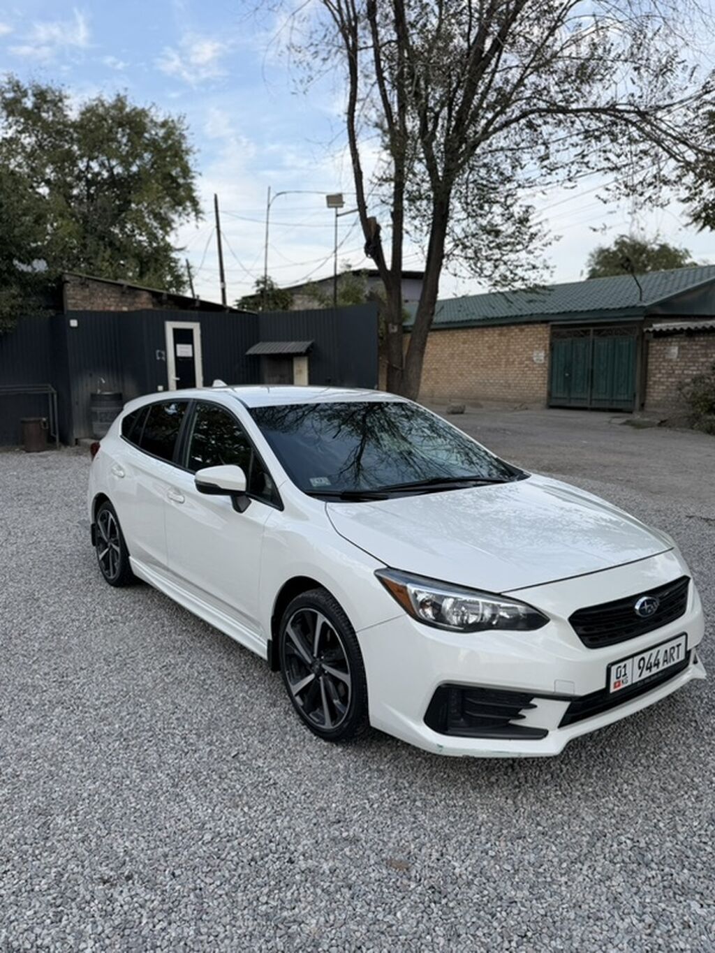 Subaru Impreza: 2020 г., 2 л, Вариатор, Бензин, Хэтчбэк: фото 1