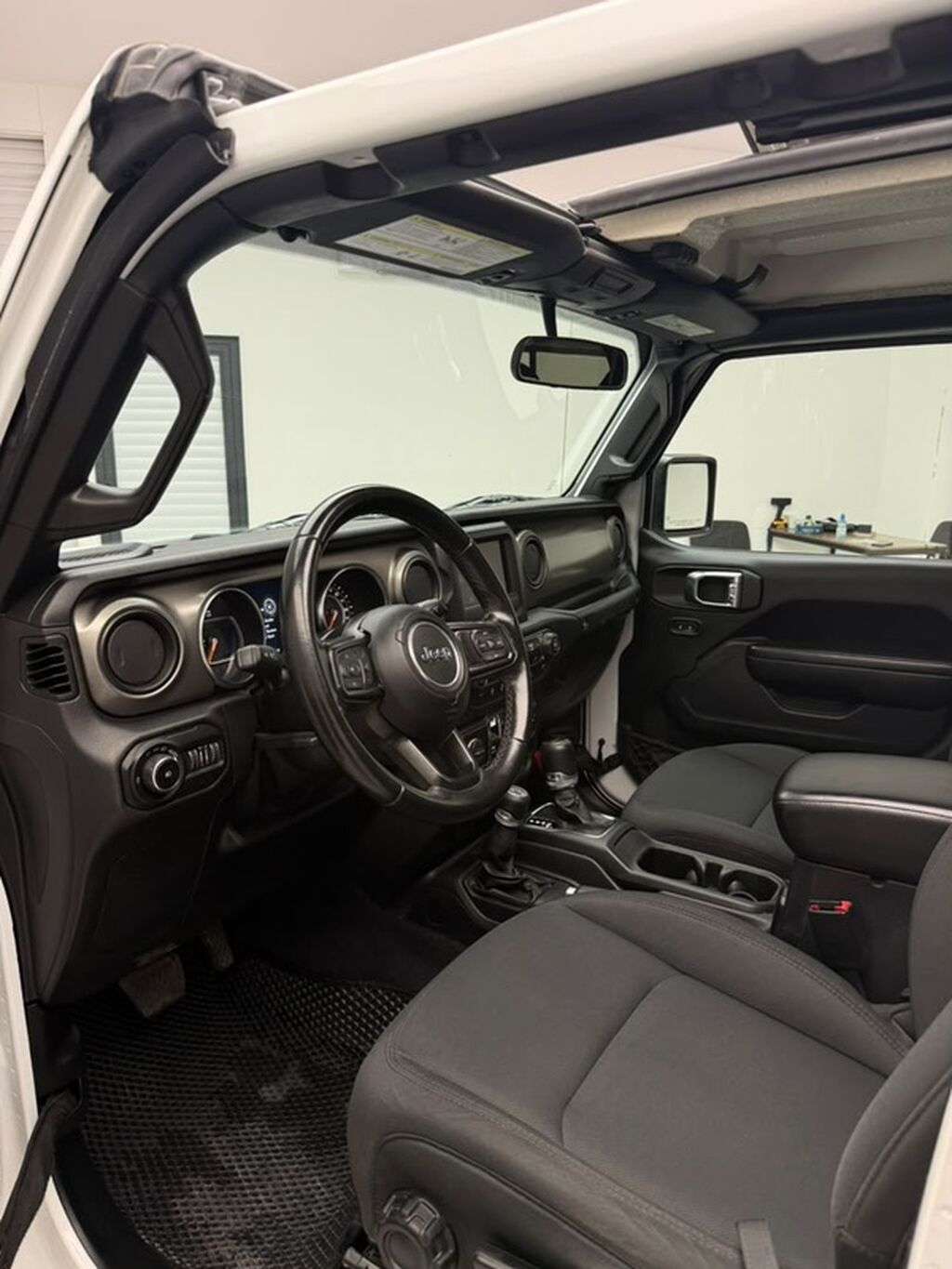 Jeep Wrangler: 2021 г., 2 л, Автомат, Бензин, Внедорожник: фото 6