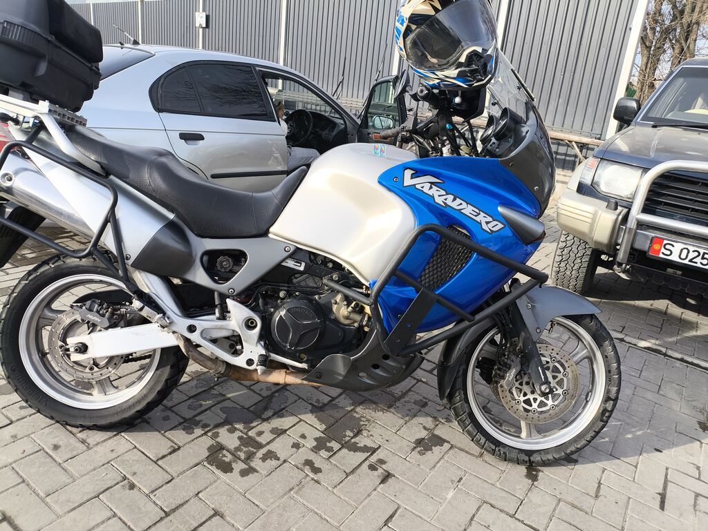 Honda XL1000V Varadero — туристический эндуро с V‑образным. сцепление: фото 4